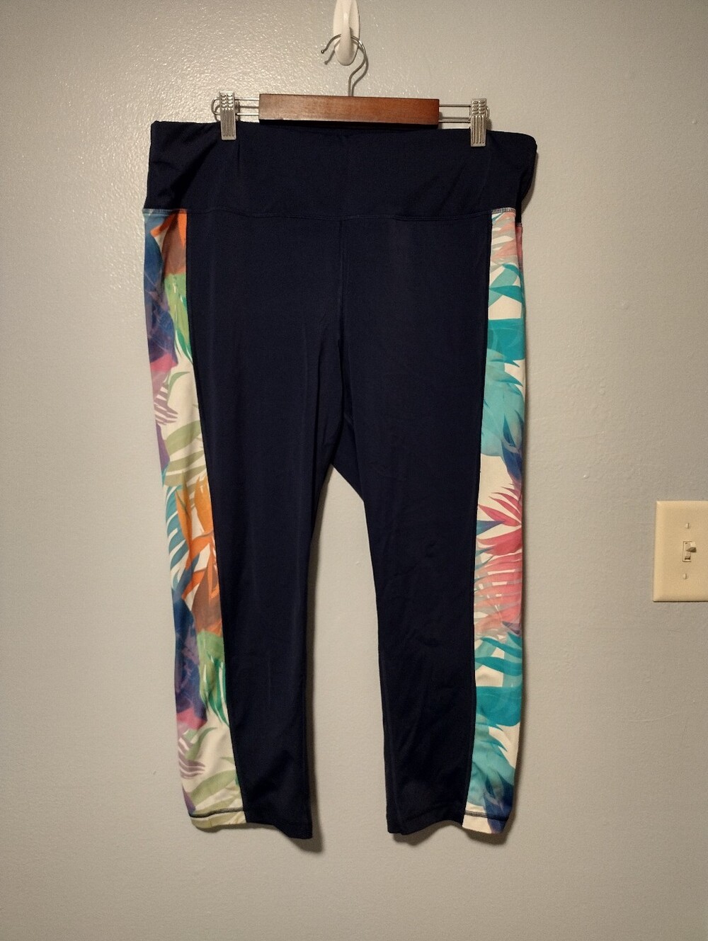 Swim by Cacique Blue Capri Swim Bottoms Leggings